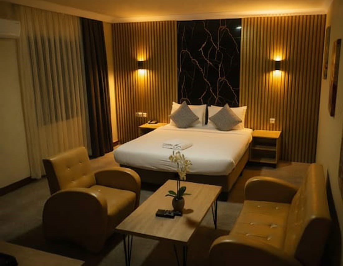 Büyük Çift Kişilik Oda